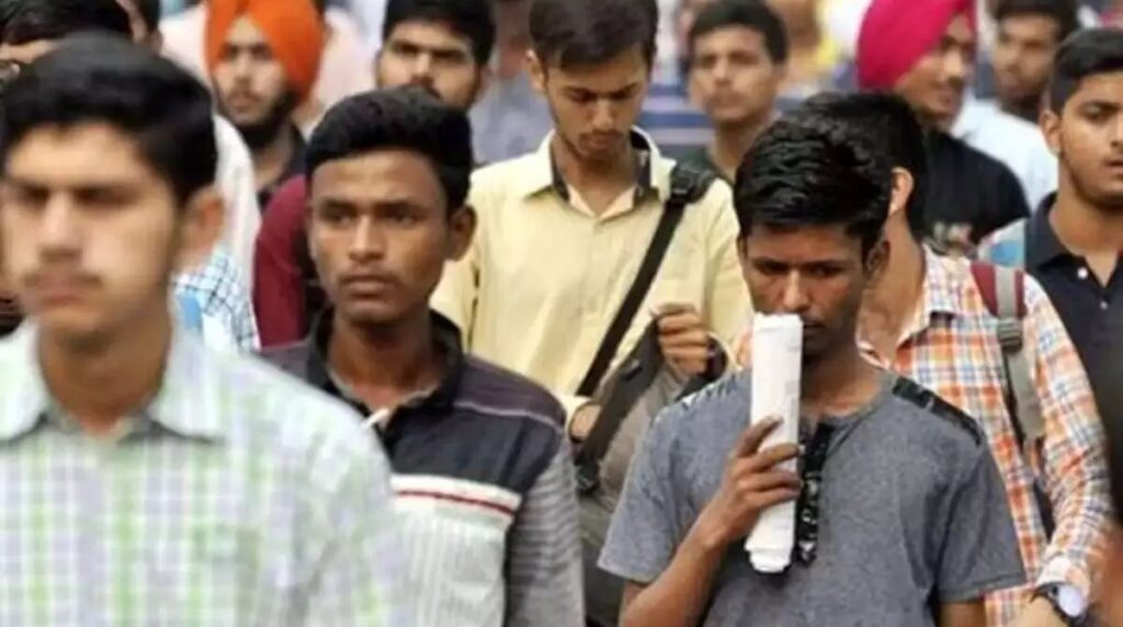 गुडन्यूज ! राज्यात 10 हजार ग्रामसेवक पदांची मेगा भरती ; पहा महत्वाच्या तारखा
