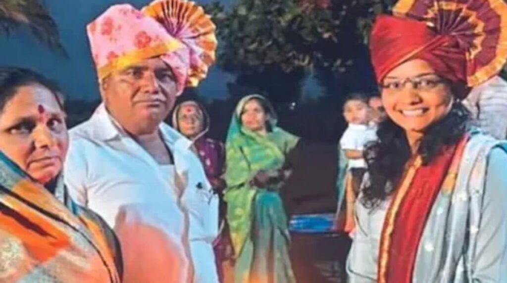 शेतकऱ्याच्या पोरीनं करून दाखवील! MPSC मध्ये मिळविले यश, वाचा या जिद्दी शेतकरी कन्येची कहाणी